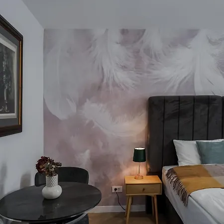 The Chic Retreat
